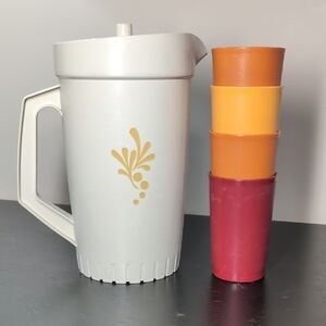 Vintage Tupperware Pitcher And Cups